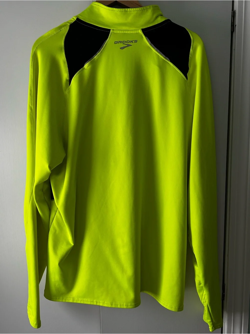 Brooks Men’s XL High-Visibility Yellow Half-Zip Running Pullover